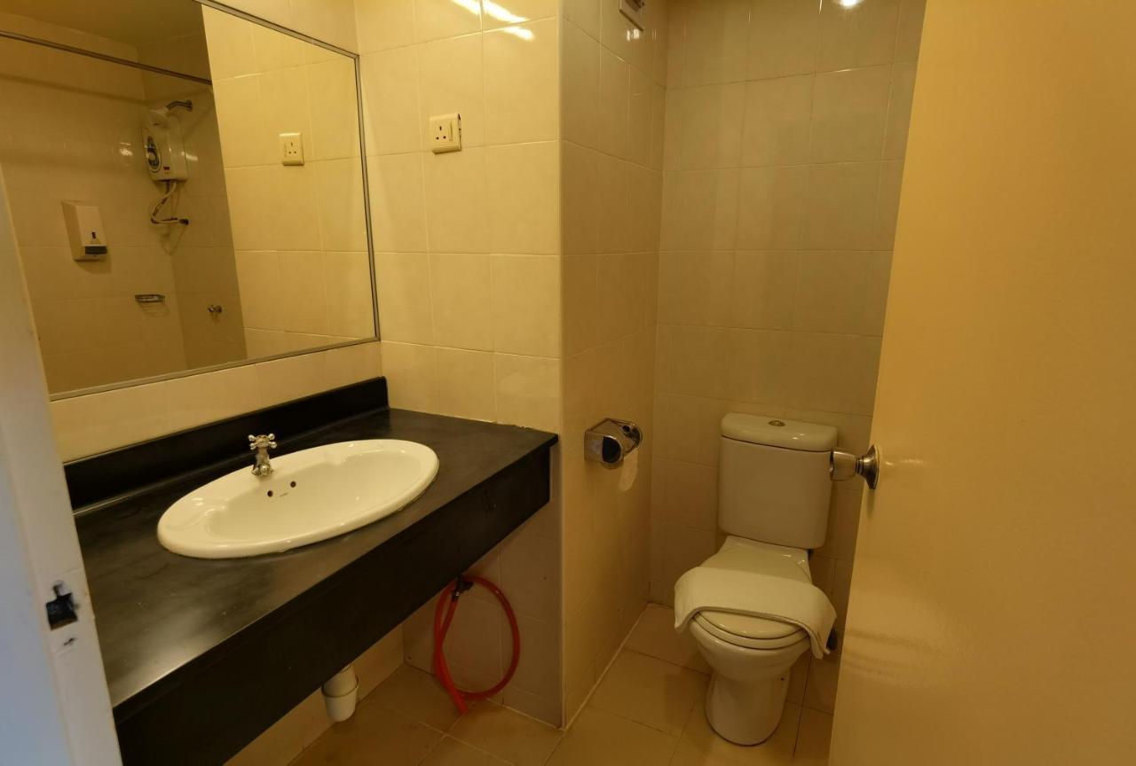 Folkmeldrum Hotel Johor Bahru Exterior foto